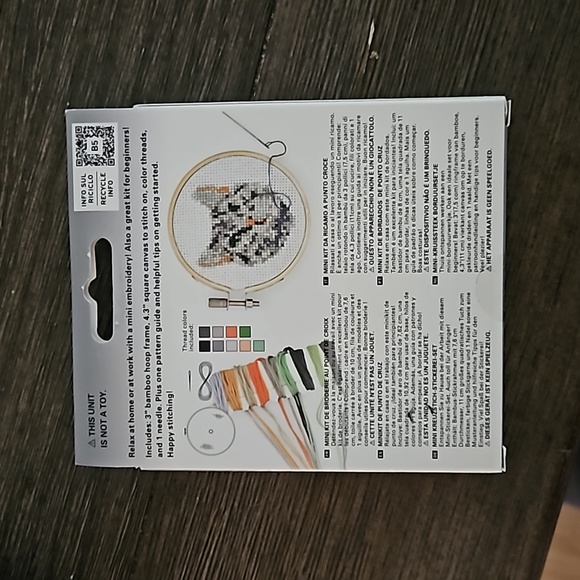 NWT Cross Stitch Embroidery Kit - Picture 2 of 2